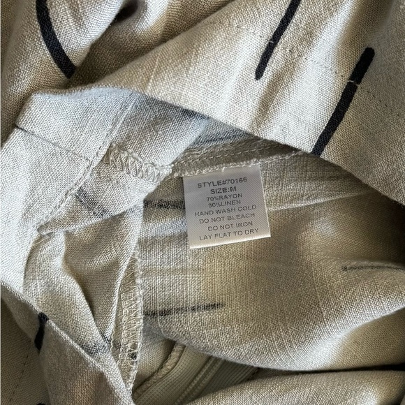 Grade & Gather Gray Sleeveless Romper Size M - Picture 6 of 9